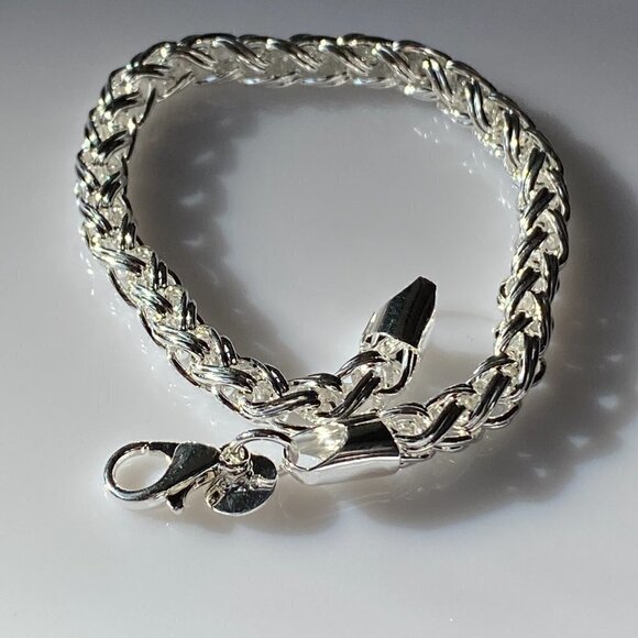 Wide Horsewhip Woven Bracelet - Picture 4 of 11